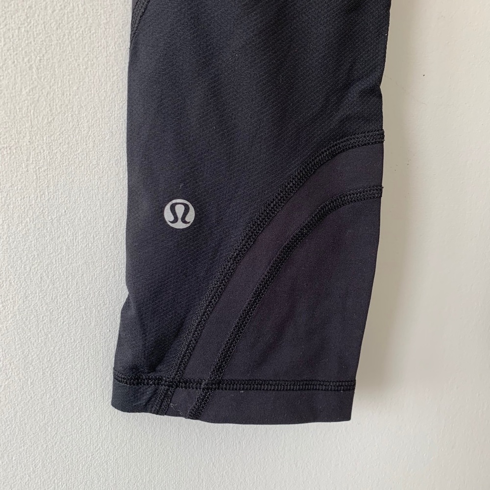 Lululemon Solid Black Wunder Under Crop Leggings 4 - image 6